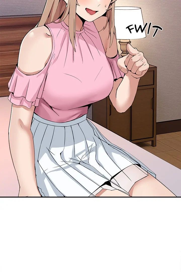 No Men Allowed - Chapter 3 - photo - 43