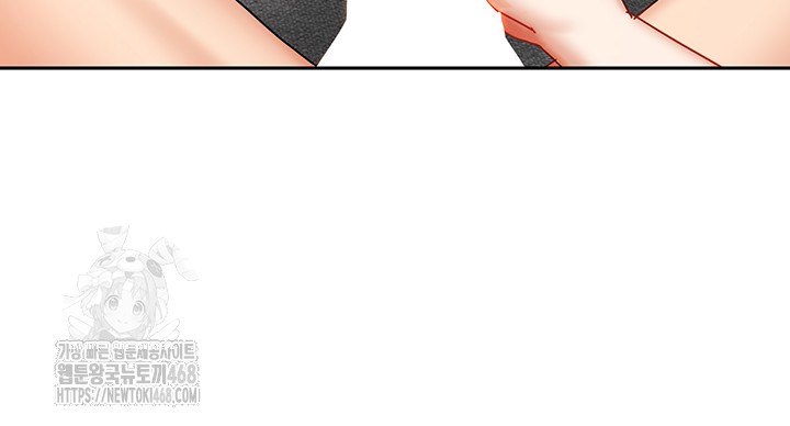 Living With Two Households Raw - Chapter 39 - photo - 26